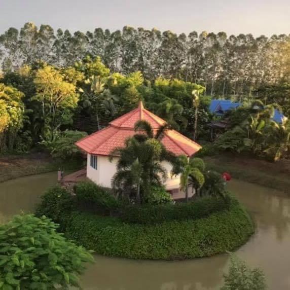 Ok Farm Resort Det Udom Exterior foto